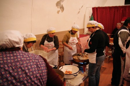 Preparazione delle "Scarpegghie"